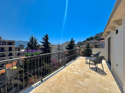 Property building, Natural landscape