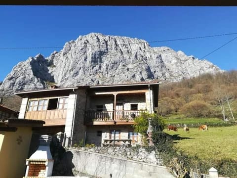 Property building, Natural landscape, Mountain view