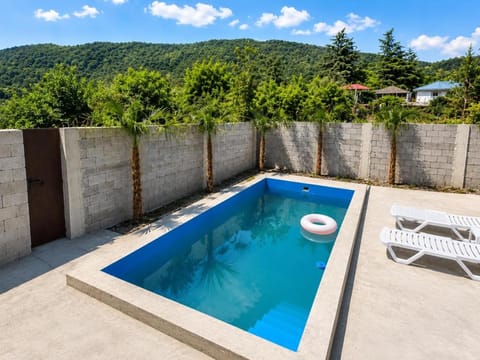 Balcony/Terrace, Swimming pool
