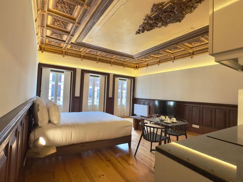 Photo of the whole room, Seating area, Bedroom