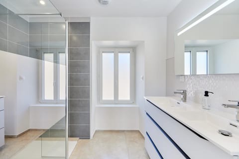 La Rose des Vents - Moderne - Proche Bayeux House in Bayeux