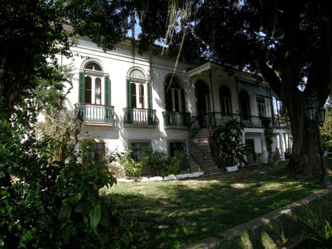Property building, Spring, Day, Garden view, Landmark view