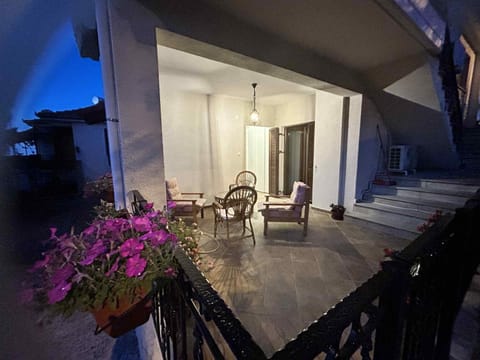 Balcony/Terrace, Balcony/Terrace