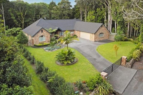 Property building, Natural landscape, Garden view