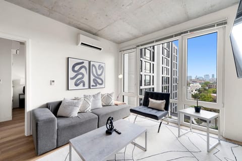 Living room, Seating area, air conditioner