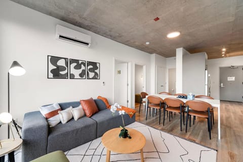 Living room, Seating area, air conditioner
