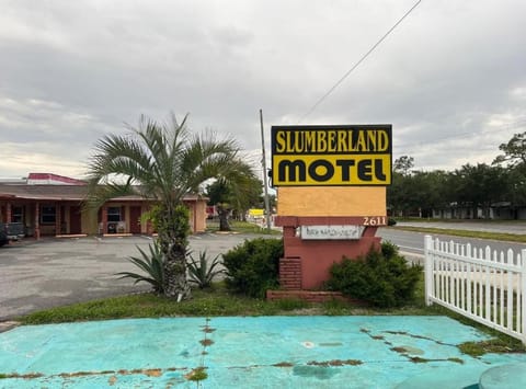 Slumberland Motel Motel in Sanford