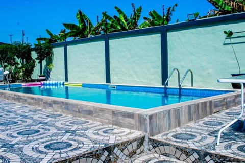 Swimming pool, Swimming pool