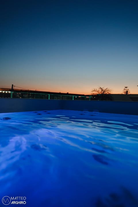 Hot Tub, Balcony/Terrace