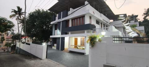 Property building, View (from property/room), Street view
