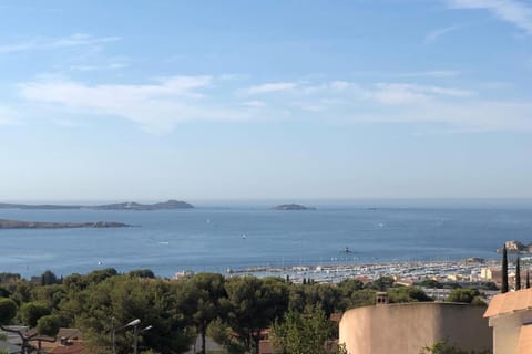 Les Flots Bleus - Maison piscine avec vue mer House in French Riviera