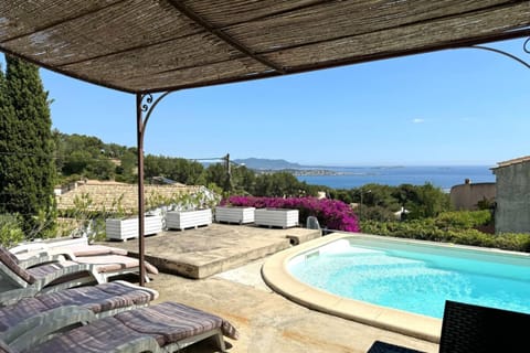 Les Flots Bleus - Maison piscine avec vue mer House in French Riviera