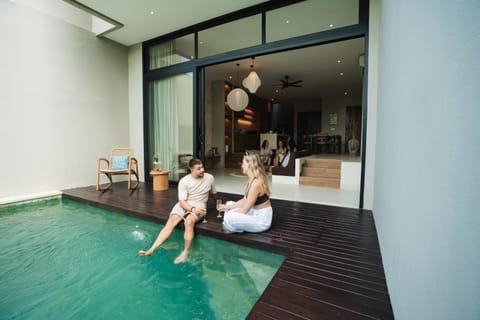 Property building, Swimming pool