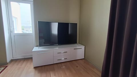 Communal lounge/ TV room, TV and multimedia