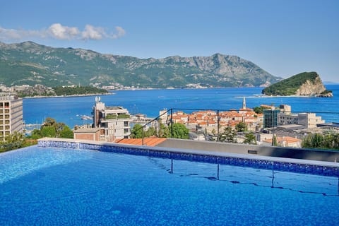 Sea view, Swimming pool