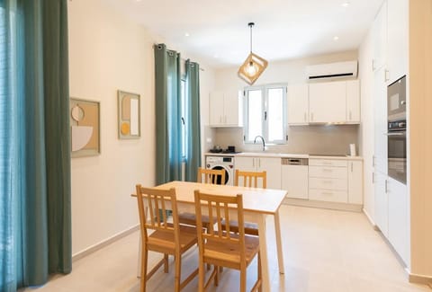 Sea & Salt Boutique Apartment 4 House in Messenia