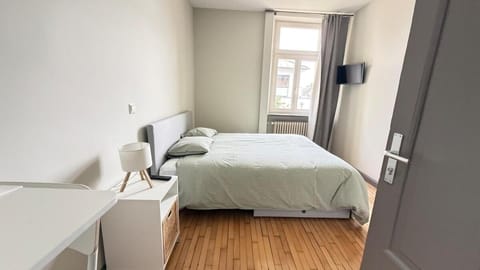 Le Gaston de Belair - Room 002 - 1st floor - Shared Kitchen Apartment in Luxembourg District, Luxembourg