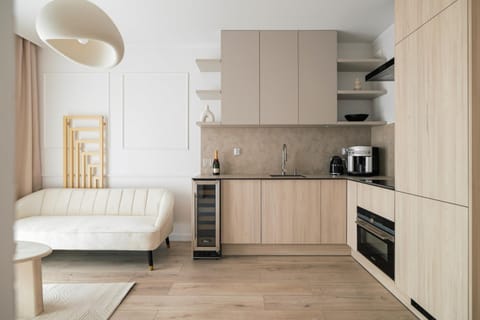 Kitchen or kitchenette, Seating area, oven, stove, kitchen