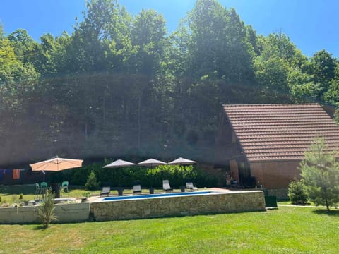 Dunja Cabin - Forest House with Pool Cabin in Federation of Bosnia and Herzegovina