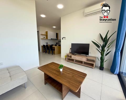 Communal lounge/ TV room, TV and multimedia, Living room, Seating area