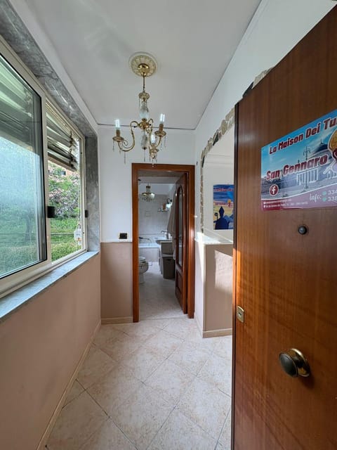 La Maison dei turisti 54 Apartment in Naples