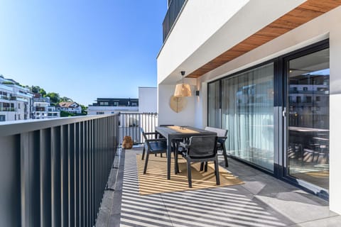Patio, Day, View (from property/room), Balcony/Terrace, Dining area