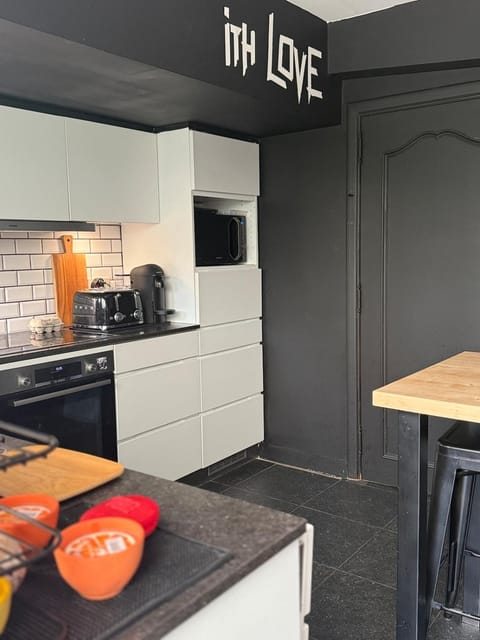 VILLA AUTHENTIQUE A 2 pas de la mer Villa in Knokke-Heist