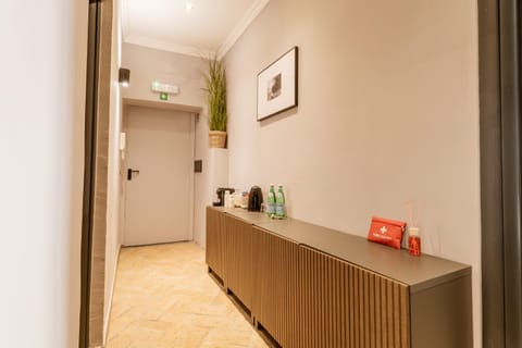 Lobby or reception, minibar