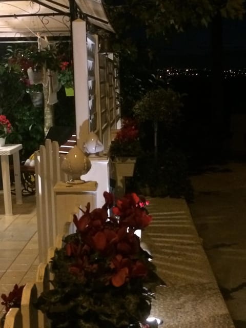 Facade/entrance, Decorative detail