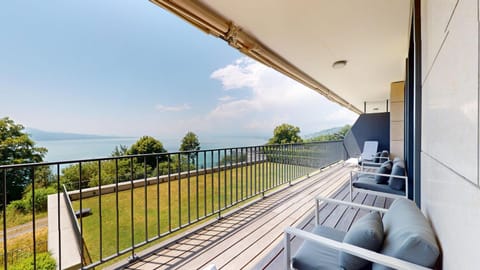 Natural landscape, View (from property/room), Balcony/Terrace, Balcony/Terrace, Lake view