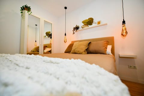 Bed, Photo of the whole room, Bedroom, wardrobe