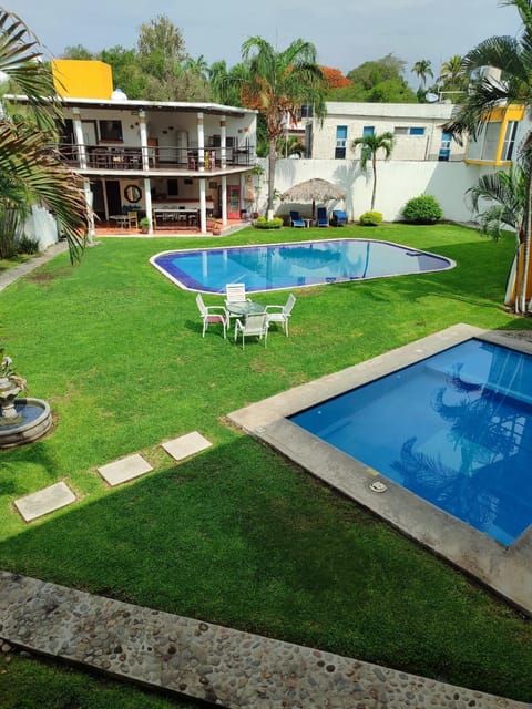 Garden, Lounge or bar, Swimming pool