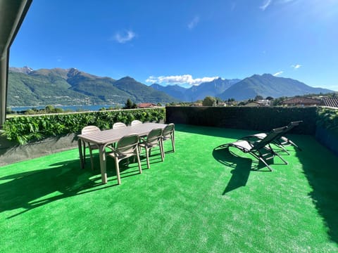 Day, Natural landscape, Lake view, Mountain view