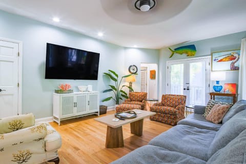 Rainbow Reef House in Wild Dunes