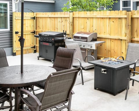 Parkside Pet Friendly Bungalow Villa in Winona