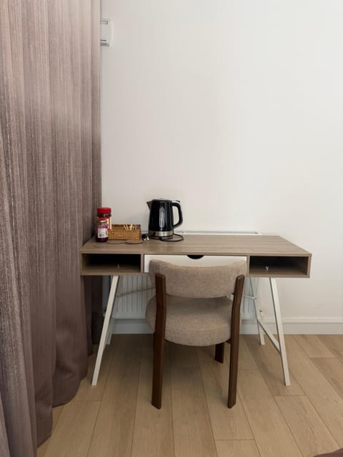 Stylish SuperKing and King Ensuite Bedrooms in Dublin-Free Parking- 15 min Airport Vacation rental in County Dublin