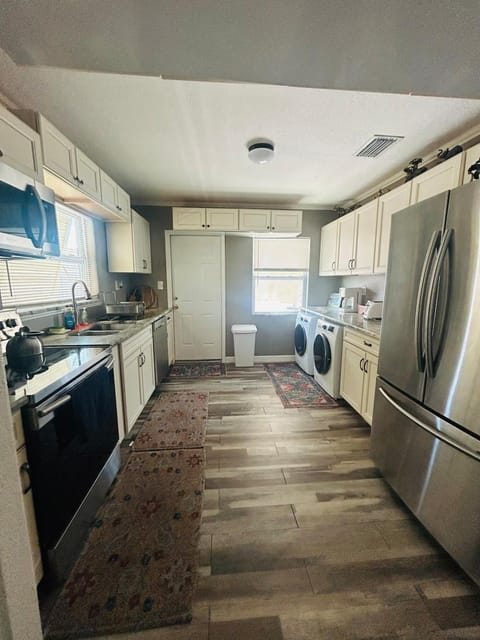 2-bedrooms Home in Melbourne & 5mins to the beach! House in Melbourne