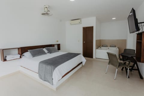 Bed, Photo of the whole room, Seating area, air conditioner
