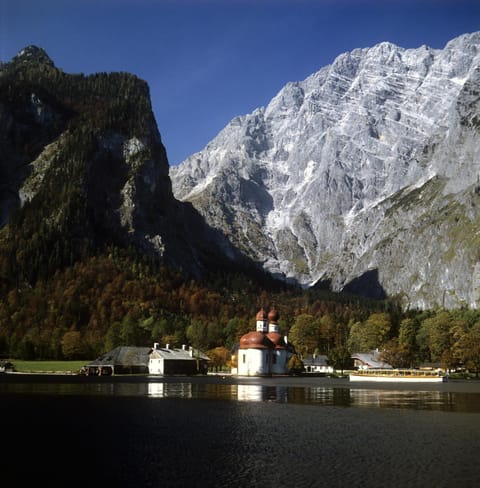 Nearby landmark, Natural landscape