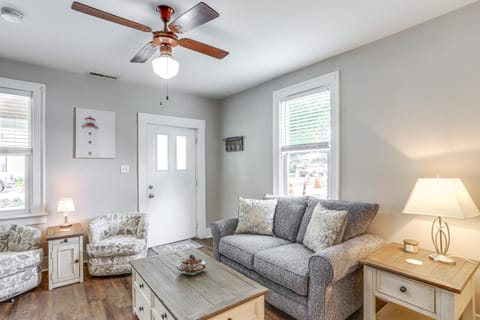 1 Mi to Water and Dtwn Lake Erie Family Getaway House in Sandusky