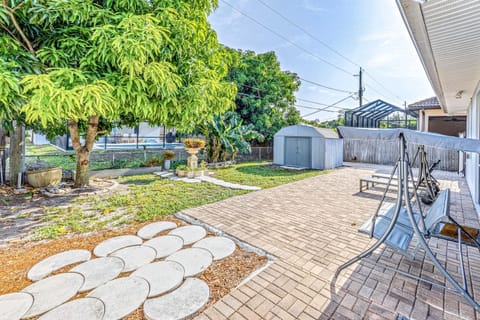 A Piece of Paradises House in Naples Park