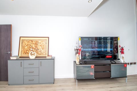 TV and multimedia, Evening entertainment