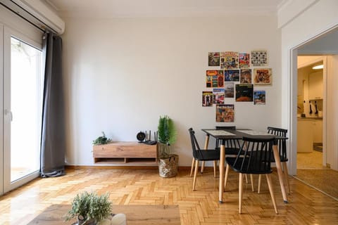 Patision cinema apartment Apartment in Athens