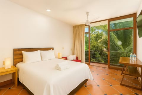 Bed, View (from property/room), Photo of the whole room, Bedroom