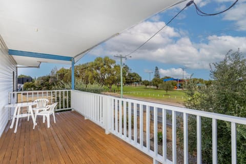 View (from property/room), Balcony/Terrace