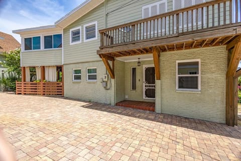 The Driftwood Home at Amelia House in Fernandina Beach