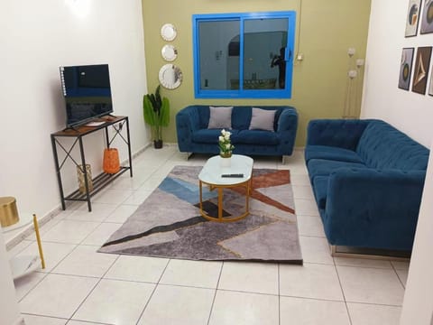 Luxury 2-Bedroom Family Apartment on Buhaira Corniche Apartment in Al Sharjah