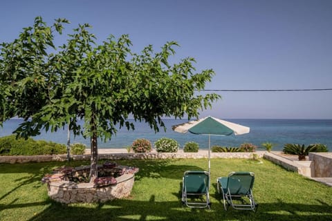Balcony/Terrace, Beach, Sea view, sunbed