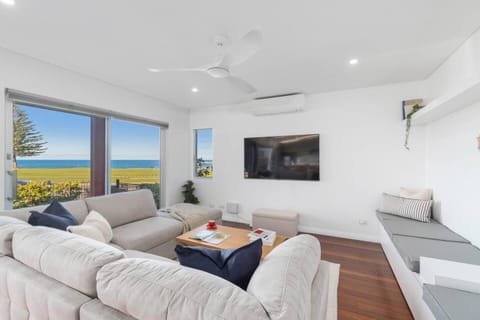 TV and multimedia, Living room, Other, Sea view