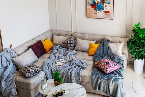 Living room, Photo of the whole room